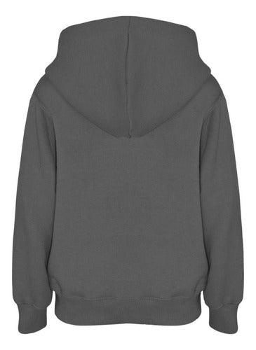 Gris oscuro