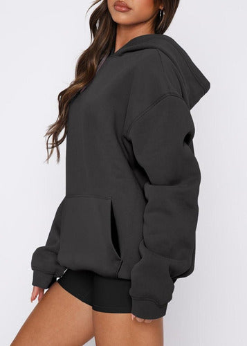 Gris oscuro